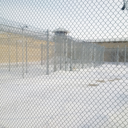 Photo d'une cour d'exercice des détenus