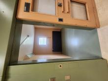 Clinical isolation cell - Cellule d'isolement clinique