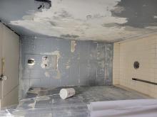 Unit H shower - Douche de l'unité H